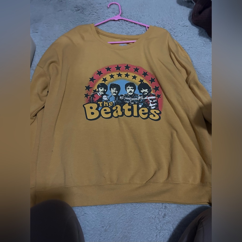 THE BEATLES CREWNECK